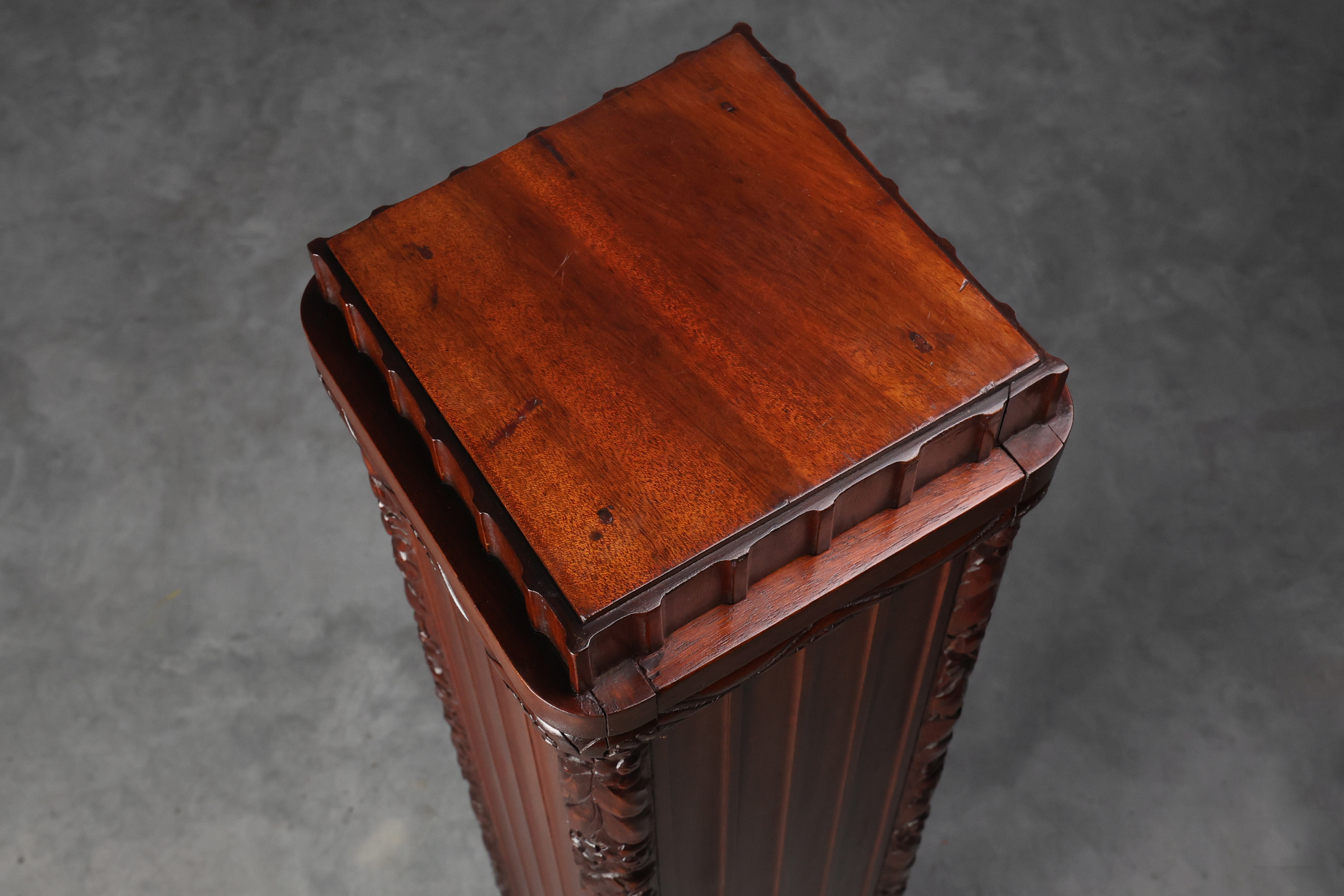 French Art Deco square Oak Pedestal, circa 1915thumbnail